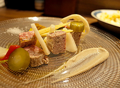 米と葡萄 信玄酒店：上陽豚のパテドカンパーニュ