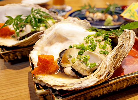 魚ト肴 いとおかし：岩牡蠣